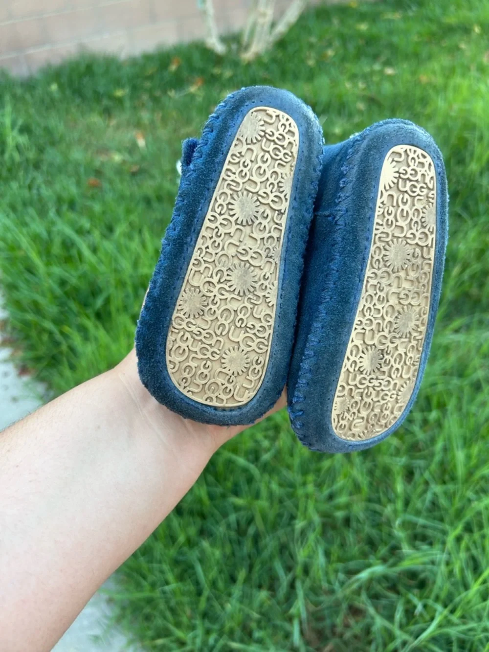 UGG soft navy